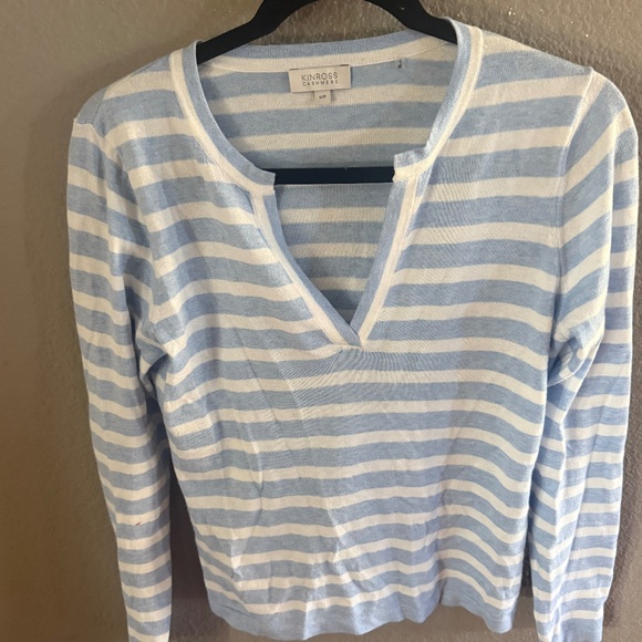 Kinross Cashmere Blue White Stripe V-Neck Sweater Size Small EUC - Picture 1 of 4